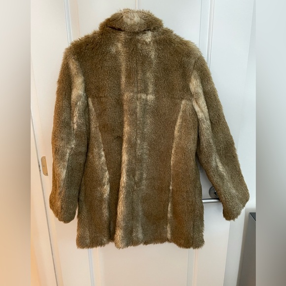 Club Monaco faux fur coat size Medium - Picture 3 of 3